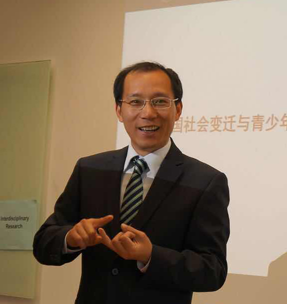 张荣华2.jpg